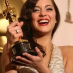academy-awards-2008-marion-cotillard-vince-l-oscar-come-miglior-attrice-protagonista-per-la-vie-en-rose