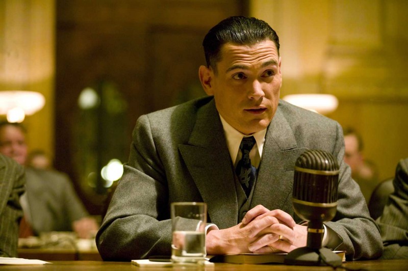 billy-crudup-e-j-edgar-hoover-nel-film-nemico-pubblico